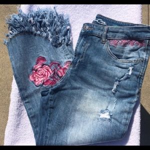 I.N.C. Rose-Embroidered Fringe Skinny Cropped Jean